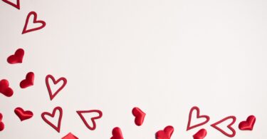 mini red hearts wallpaper